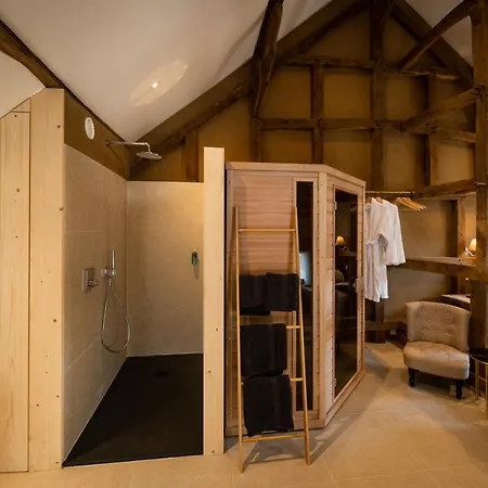 Frühstückspension Paddock - Wellness & D'hotes *